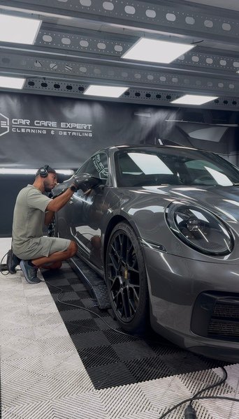 glascoating porsche 911 amsterdam tijdens polijsten glascoating porsche 911 amsterdam tijdens polijsten