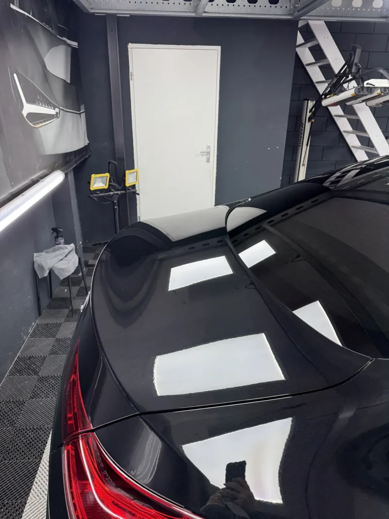 Achterklep van de Mercedes-Benz CLA na polijsten en glascoating